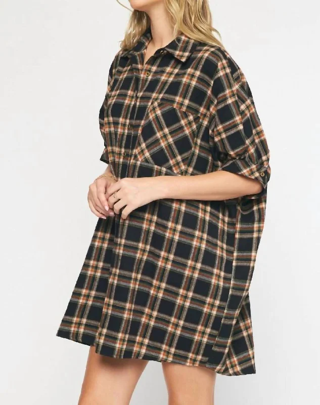 Oversized Flannel Dress In Black And Brown