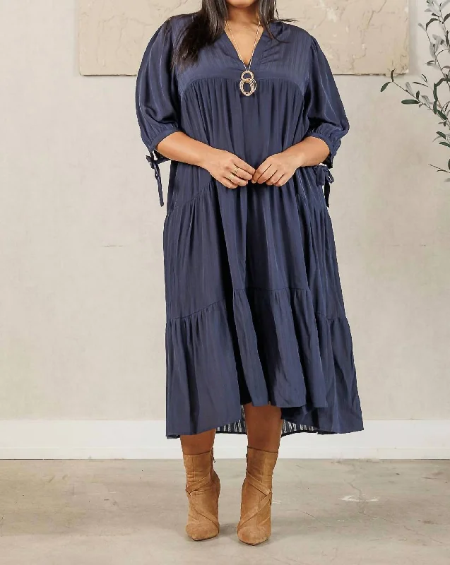 Chelsey Tiered Dress In Navy